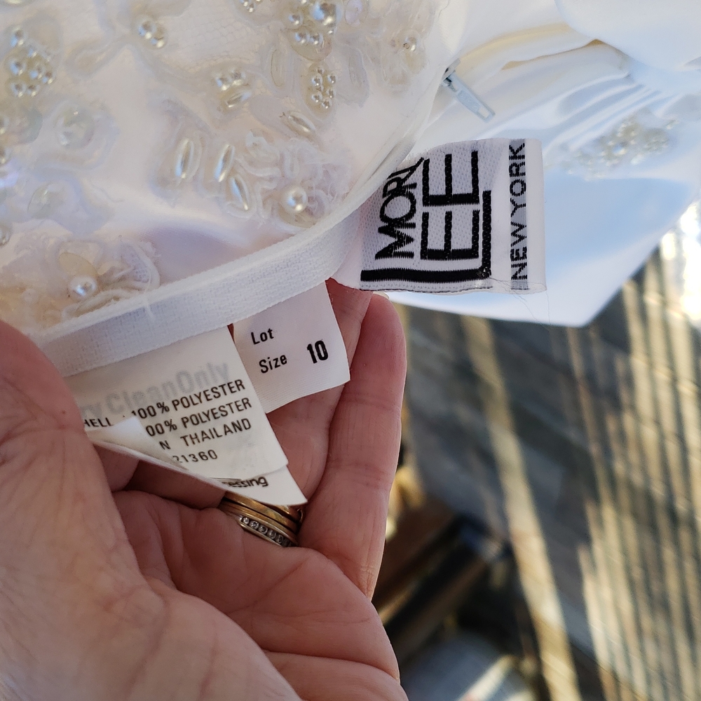 HOST PICK. Altered Size 10 Vintage Mori Lee Wedding Dress. Ready to wear. - Picture 10 of 14